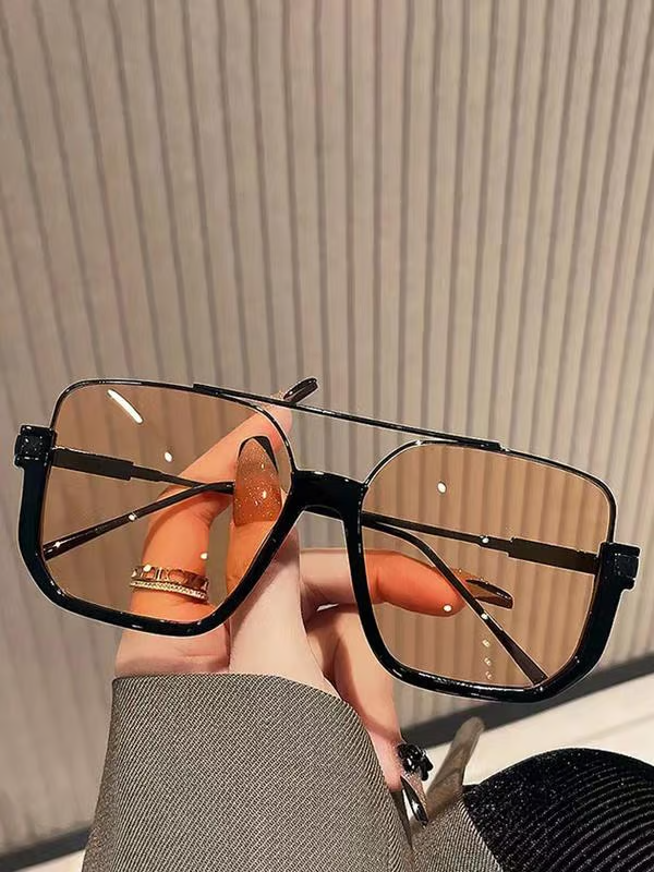 Unisex fashionable and versatile tinted lens sunglasses