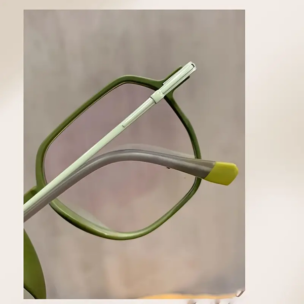 New ultra-light frosted reading glasses